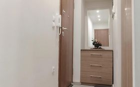 Ibis Studio Close To Aristotelous Square